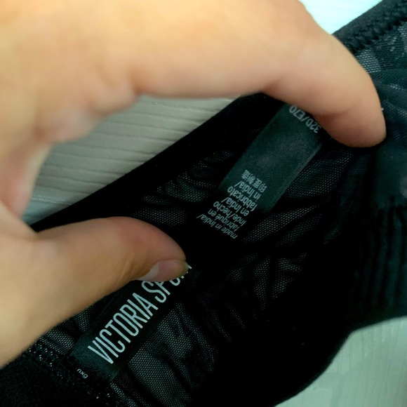 VS SPORT Gently Used Sports Bra Size 32D - Picture 3 of 4